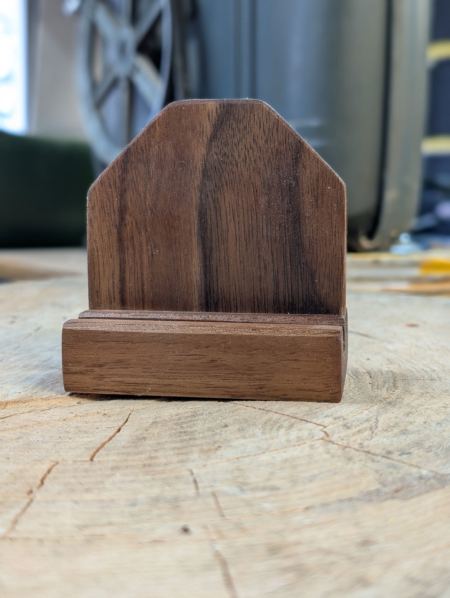 Beezer's Trading Card Display Stand